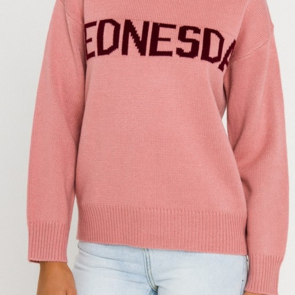 Wednesday/Tuesday Motif Sweater - Picture 5 of 11